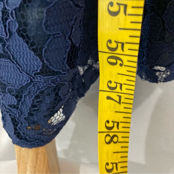 David’s Bridal navy lace gown size 4 - Picture 4 of 15